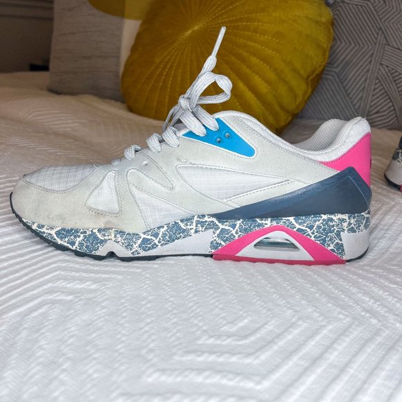 NIKE | Tennis Shoes | Men's Size 8 - Picture 4 of 8